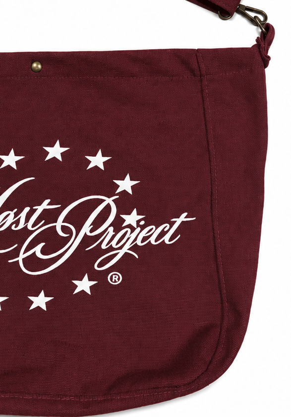 MØST PROJECT STAR SCRIPT MESSENGER BAG / BORDEAUX RED